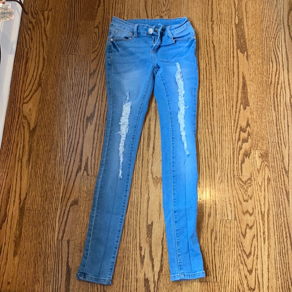 UMJ shorts